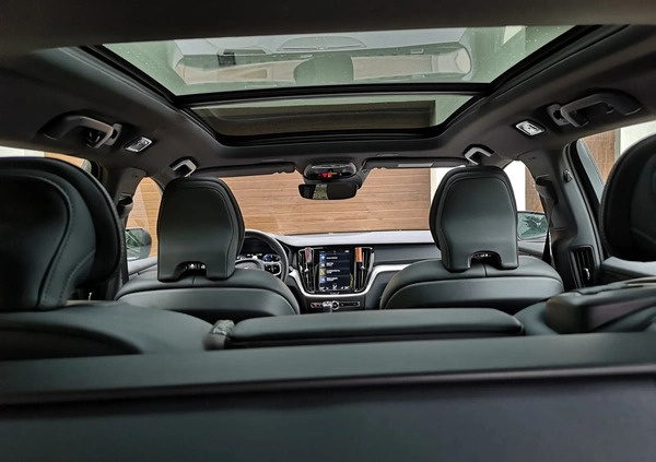 Volvo V60 cena 139000 przebieg: 76482, rok produkcji 2020 z Garwolin małe 172